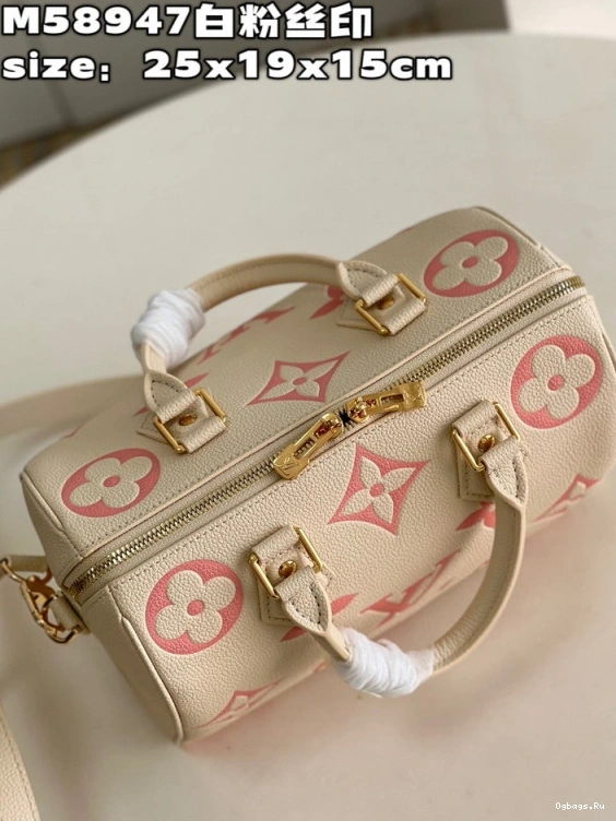 25 LOUIS VUITTON SPEEDY BANDOULIÈRE 0511